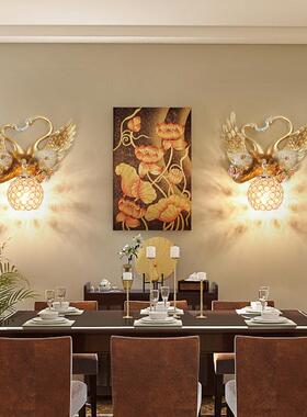 美式天鹅壁灯装饰创意客电视IIJ墙动卧室床头过道楼梯欧式物厅水