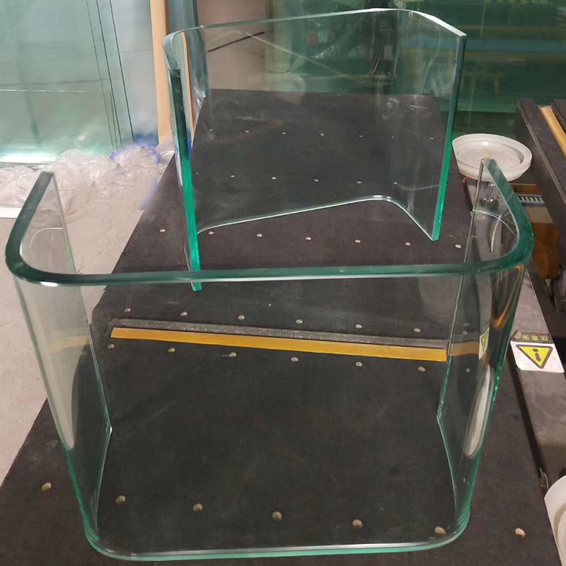 热弯玻璃双圆半圆U形全圆鱼缸玻璃圆弧异形餐厅展台玻璃厂家定制