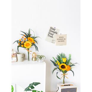 向日葵人造花手持花束彷生花人造花装饰塑料花客厅干花插花装饰