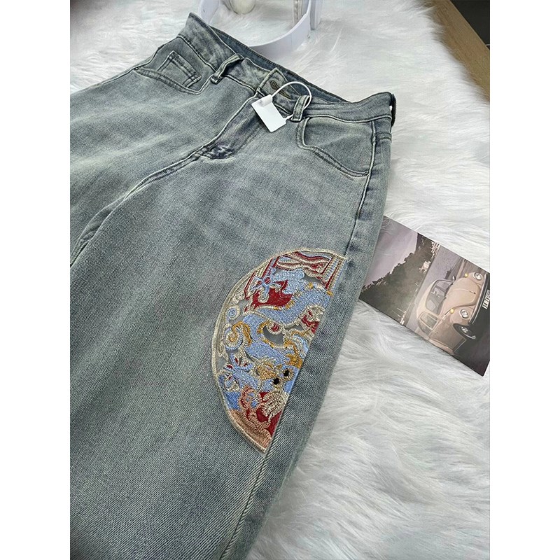 胖mm设计感中国风刺绣直筒牛仔裤女大码女M装百搭女裤显瘦阔腿裤