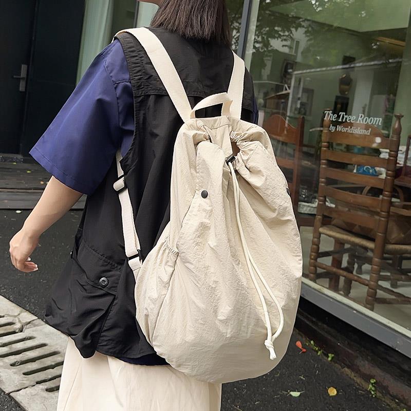 双肩包男大容量旅行揹包女休闲运动防水轻便大学生书包运动电脑包