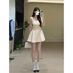 白色连衣裙女高级感清纯千金小洋裙初恋miu系裙子法式短款小礼服