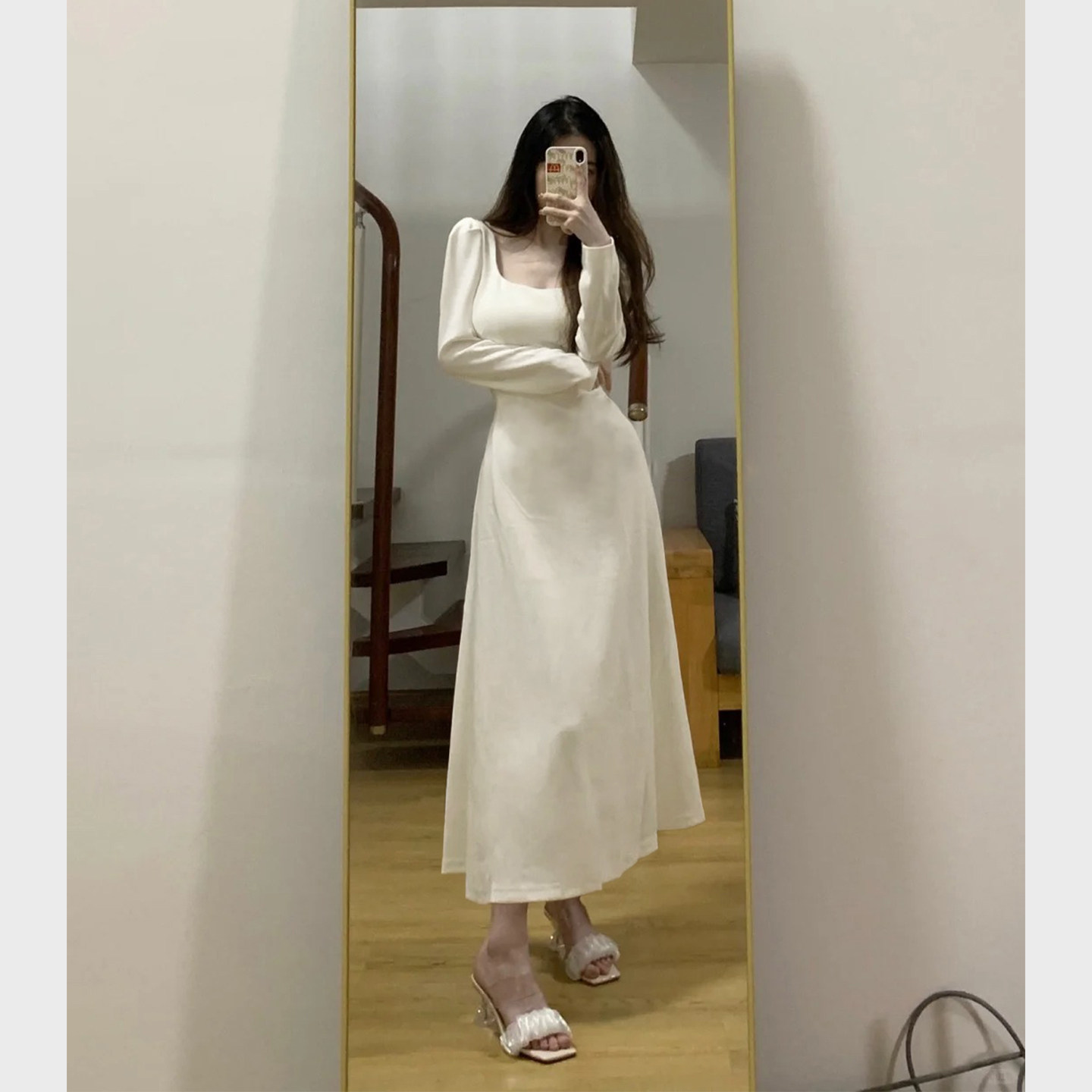 绝美伴娘冬装小礼服白色连衣裙冬季泡泡袖裙子长袖方领法式小个子