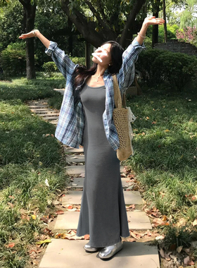 深灰色吊带连衣裙女高级包臀长裙子2025新款小妈夏季小个子鱼尾裙