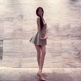 绿色连衣裙女特别漂亮掐腰御姐轻熟短裙初夏绝美小裙子巨好看修身