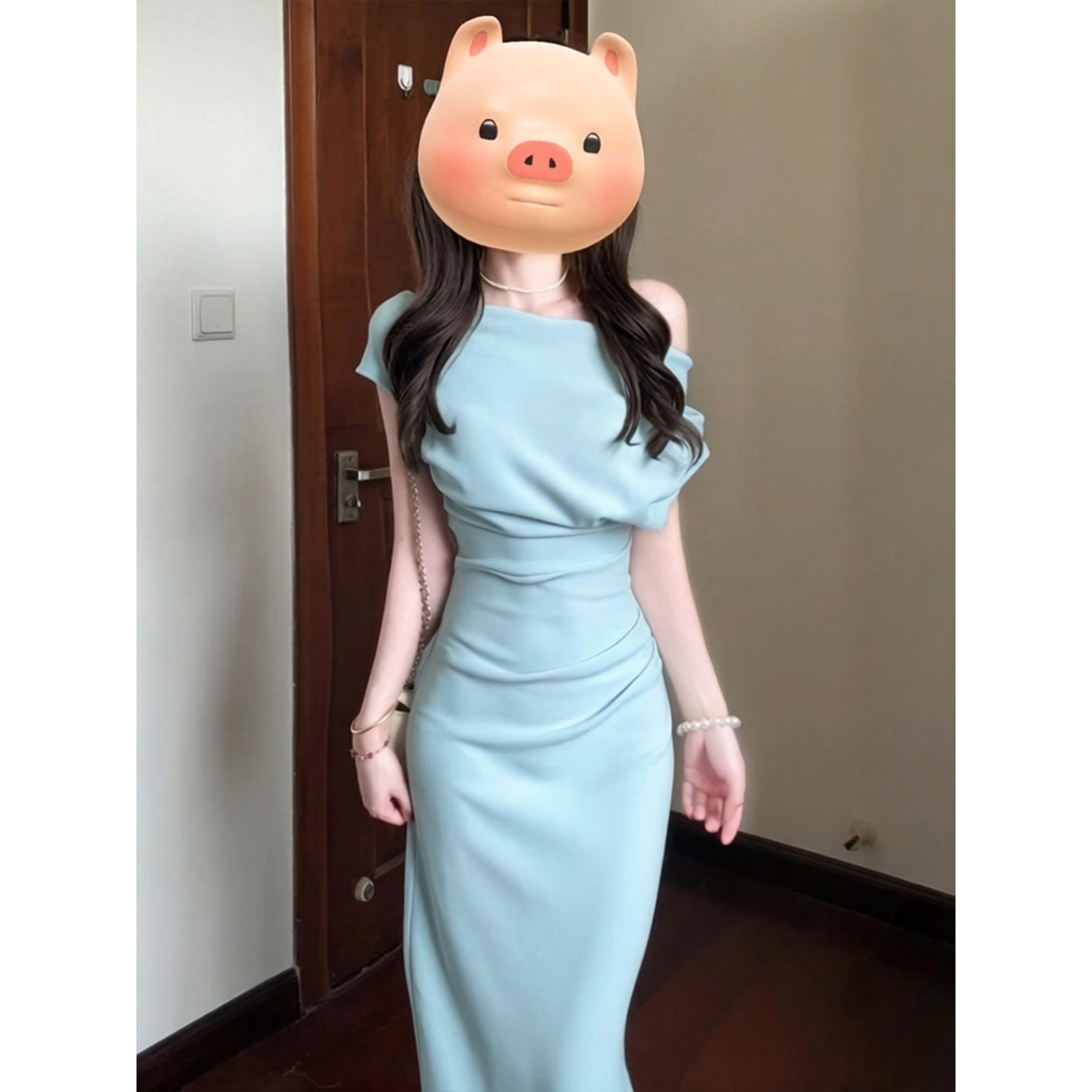 蓝色法式斜肩连衣裙女夏季绝美气质长裙子婚礼小个子法式毕业礼服