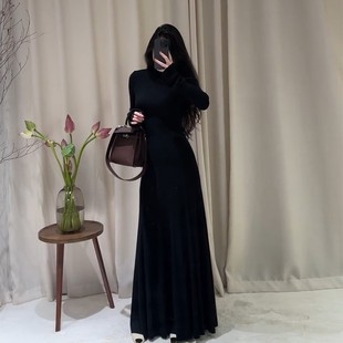 黑色长袖连衣裙仙女长款秋冬后妈针织长裙微胖冬装内搭高领新款