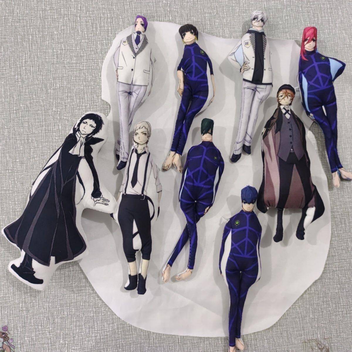 蓝色监狱蓝锁立牌诚士郎御影玲王洁世一糸师凛桌摆抱枕