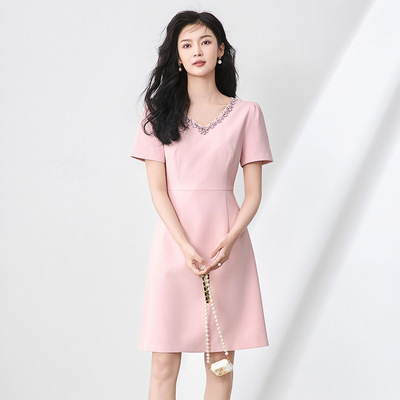 名媛重工V领镶钻短袖收腰连衣裙2025新款夏季法式高品质时尚女装