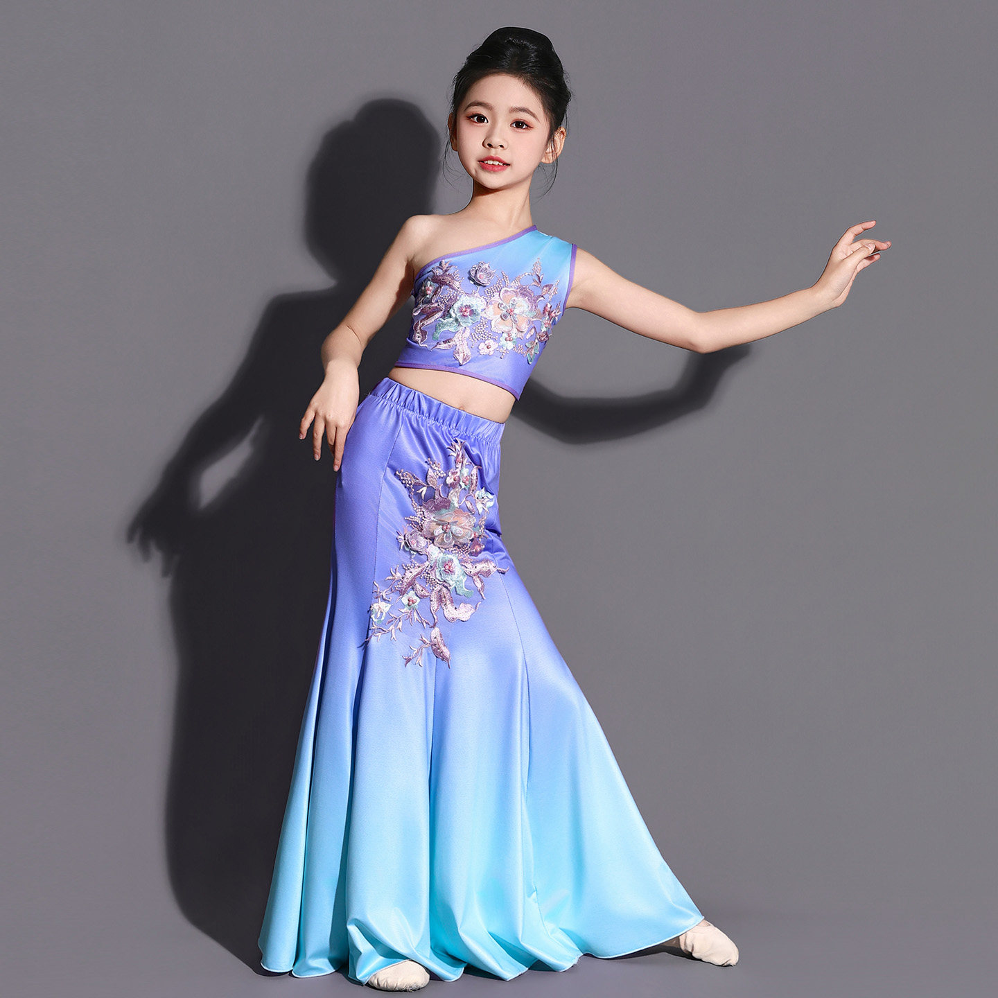 傣族新款儿童西双版纳女童舞蹈孔雀舞民族少儿六一演出服鱼尾表演,童装/婴儿装/亲子装,儿童演出服,淘宝优惠券,粉丝福利购,淘宝优惠卷