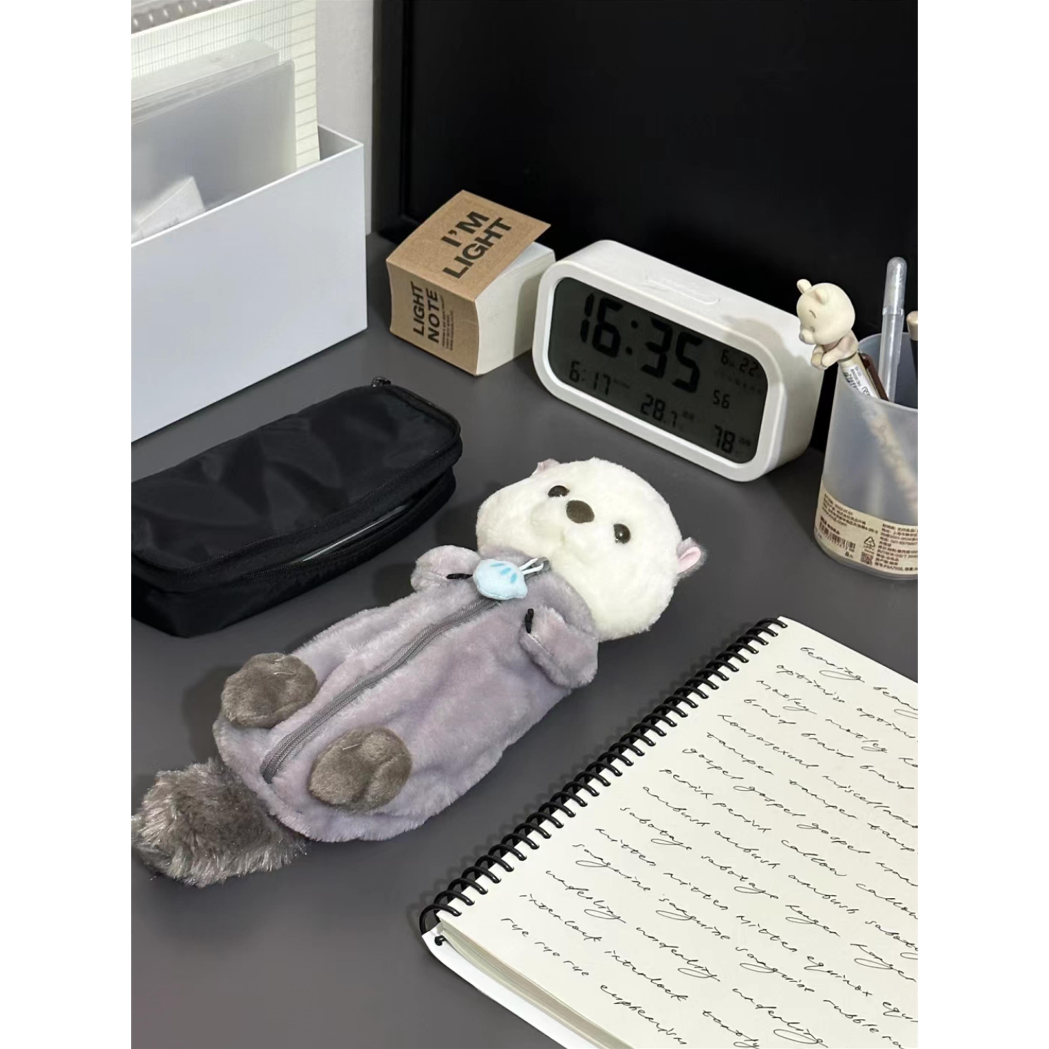 Best海獭笔袋大容量毛绒玩偶文具收纳袋软萌治愈系公仔学生杂物袋