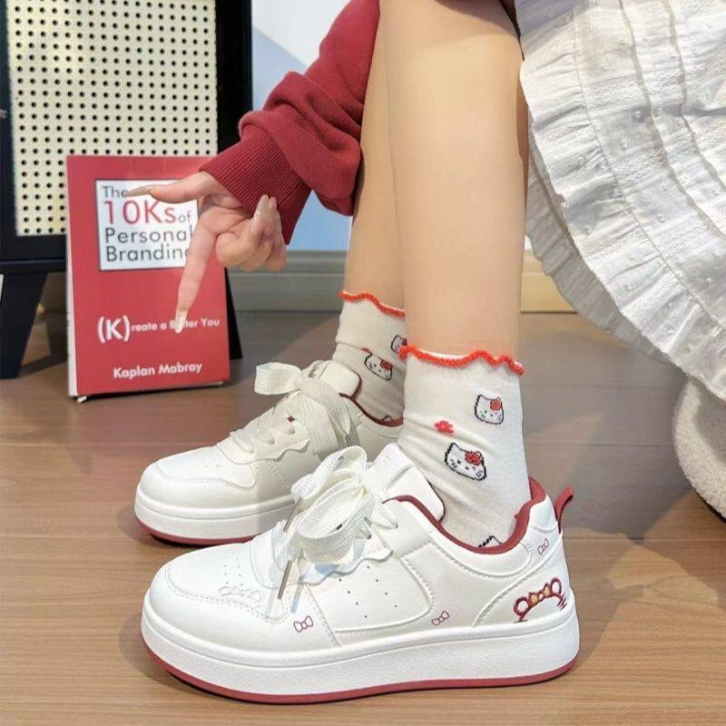 校园风KT猫板鞋女2025秋季新款刺绣小众设计感圆头学生休闲小白鞋