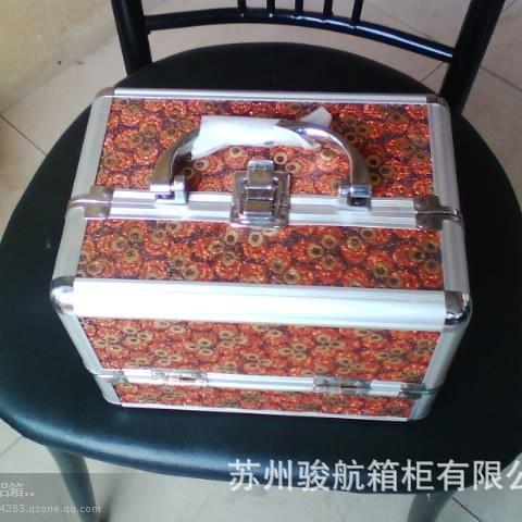 上海江苏苏州厂家供应工具铝箱,航空箱,仪器箱,安全运输箱