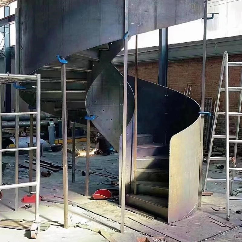广东厂家直销定制钢结构旋转楼梯扶手包安装室内外家用别墅复式