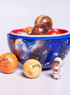 跨境热销新创意宇宙球形木质工艺品太阳系八大行星宇航员木质摆件