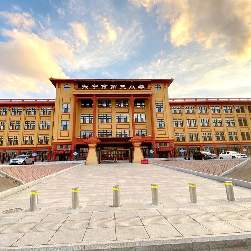 黑龙江省全自动升降柱远程遥控伸缩路桩防冲障地柱学校门口路障