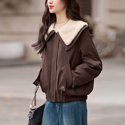 加绒加厚娃娃领短外套女2025秋冬新款时尚小个子防羊羔毛上衣夹克