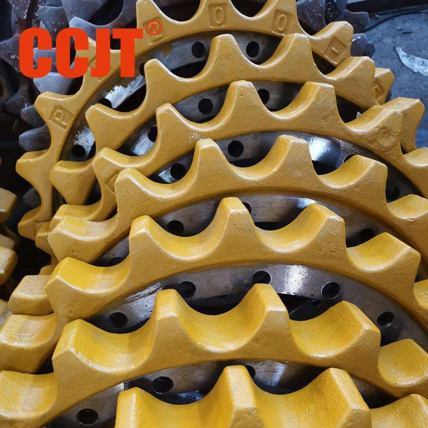 挖掘机驱动齿轮牙盘矿山淬火锻造小PC松100-3/110/120挖掘机齿圈