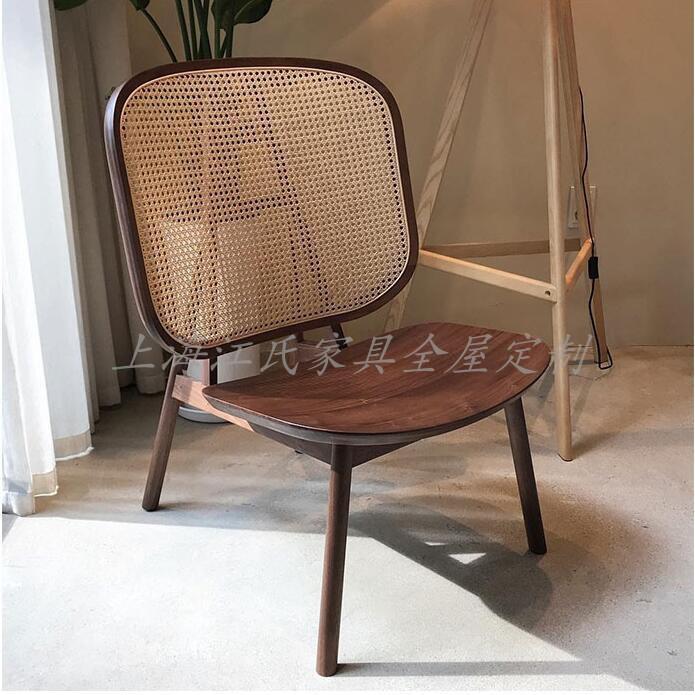 北欧休闲餐椅子设计师咖啡厅厂家直销单人洽谈实木沙发椅藤编餐椅