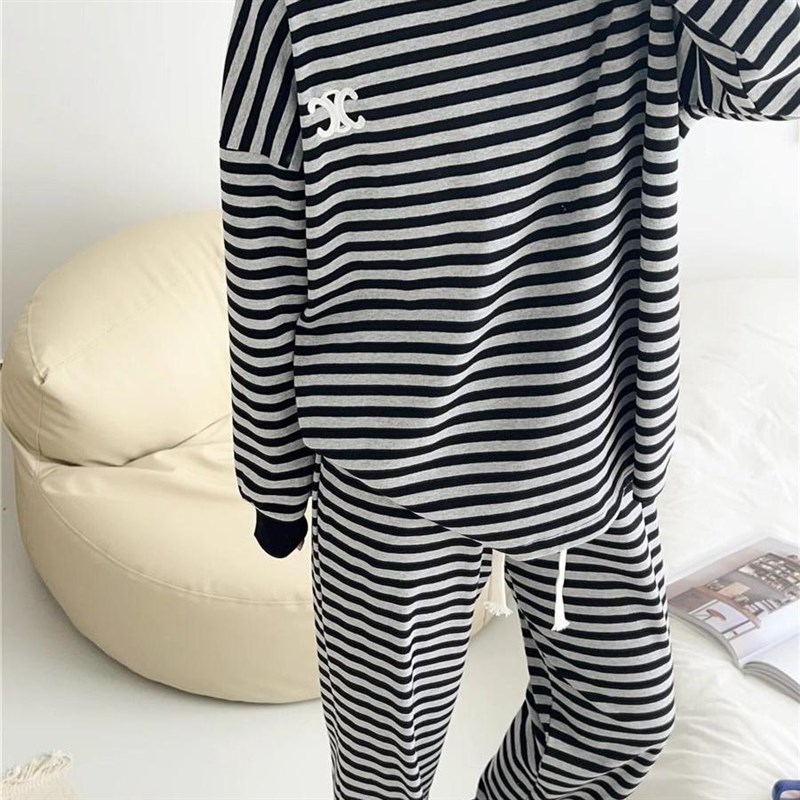 胖mm300斤大码条纹睡衣套装女春秋宽松休闲运动外穿家居服两件套