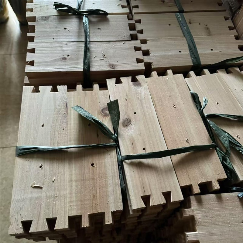 格子箱中蜂蜂箱散装全套杉木土养蜜蜂工具燕尾榫五层方格子蜂箱