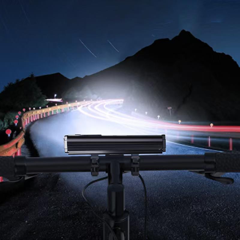 新款现货电动自行车灯8灯XPG灯珠自行车超亮耐水自行车骑行前灯