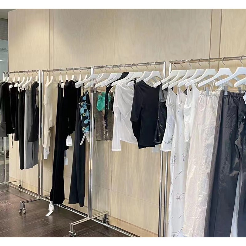 女装店展示架不锈钢落地式挂衣架实体店陈列侧挂带轮移动货架童装