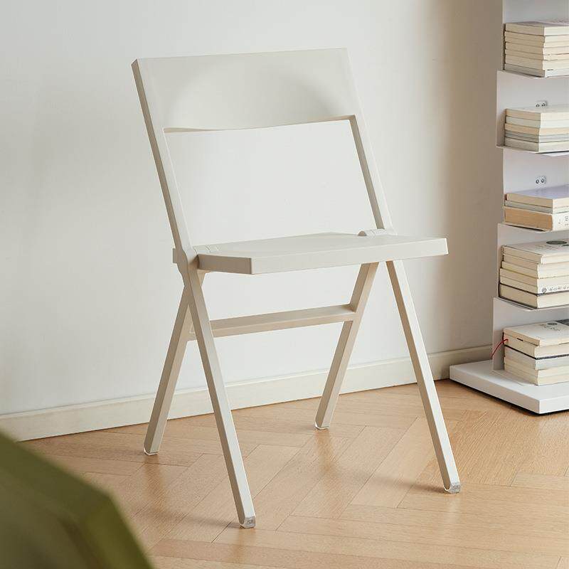 北欧加厚塑料椅子创意家用靠背椅简约可叠放餐厅餐椅休闲餐桌椅子