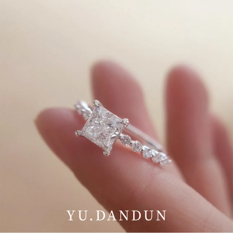 YUDANDUN莫桑戒指1克拉公主方钻戒满钻镶嵌时尚简约百搭高级美