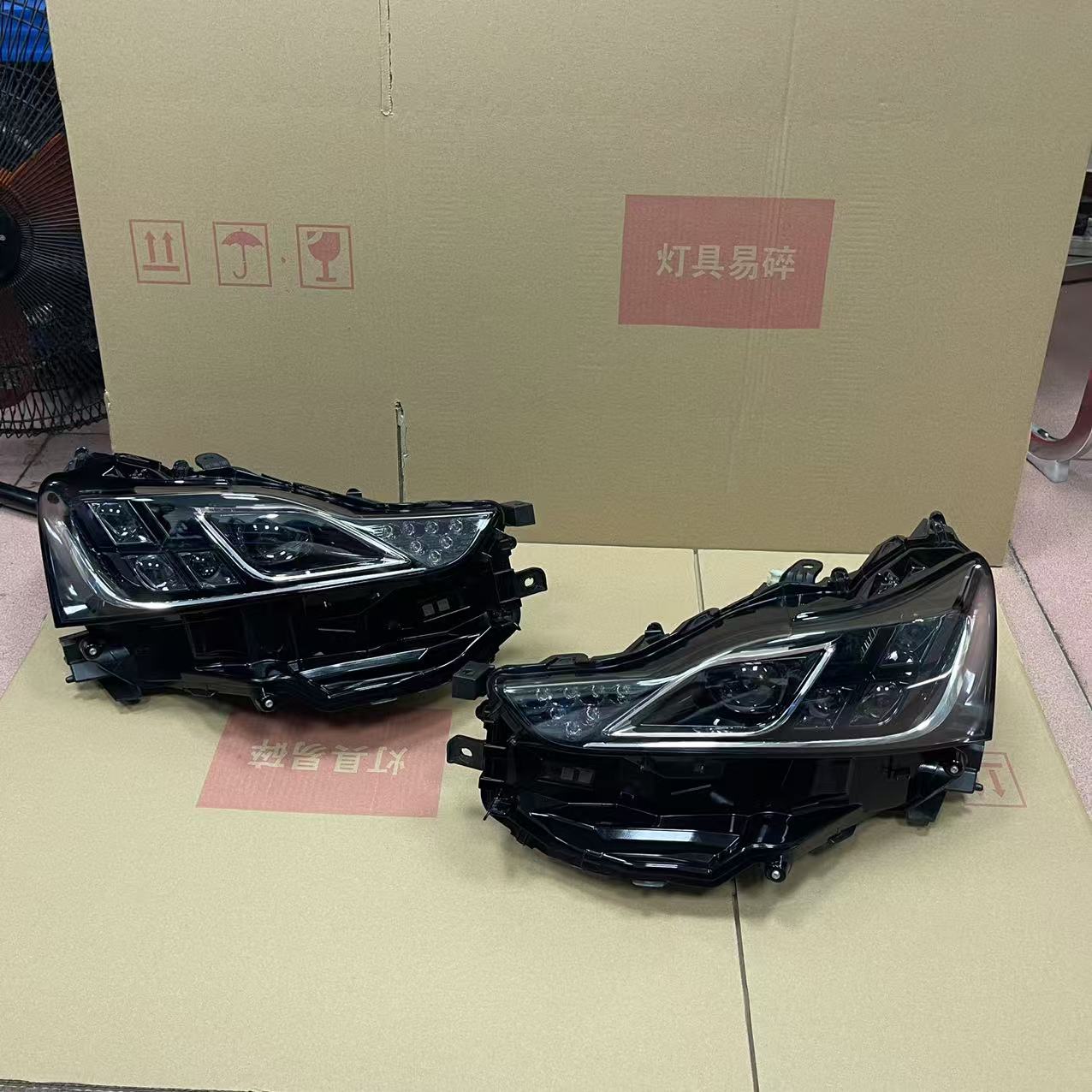 适用于16-18款雷克萨斯IS300大灯总成新款is300高配全LED头灯原装