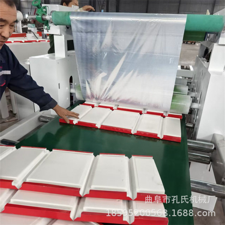 挤塑板贴面机器泡沫板铝箔贴合机导热油热烫保温板地暖板复合机