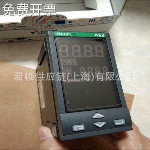 ASCON 温控器 型号：K48-LCOR----E----