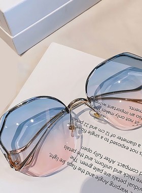 2024新款无框切边墨镜女v韩版潮浅色网红复古大框防紫外线太阳眼