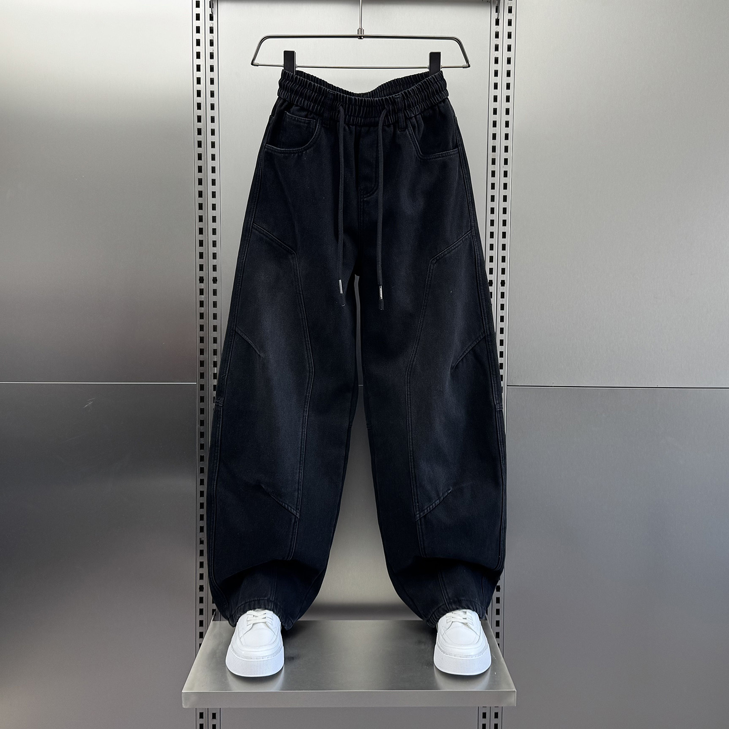 2025冬季黑色大码加绒牛仔裤