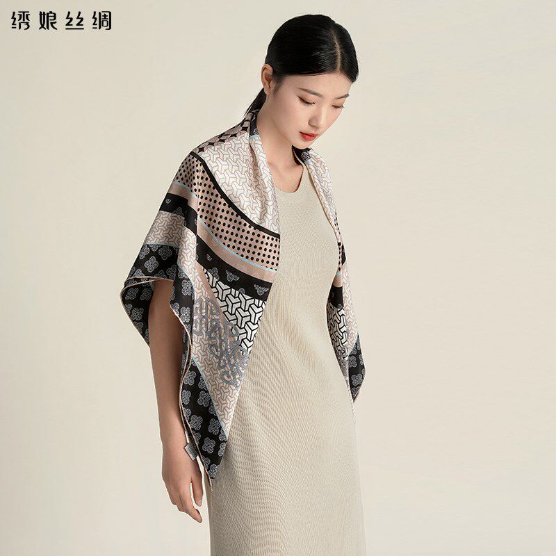 绣娘丝绸2025新款真丝大披肩外搭真丝丝巾大方巾妈妈礼物旗袍外搭