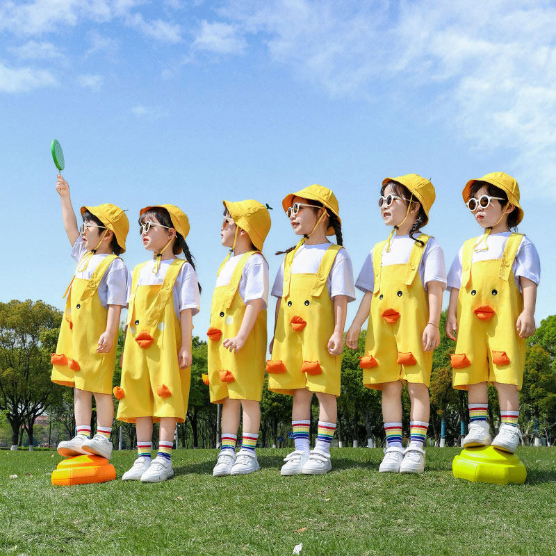 六一儿童演出服幼儿园班服舞蹈小黄鸭背带裤小学生合唱表演服套装