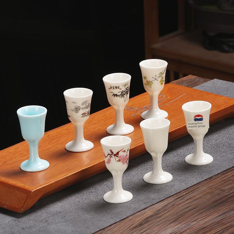 陶瓷白酒杯套装中式覆古酒蛊小酒杯白酒一口杯小号高脚杯烈酒杯子