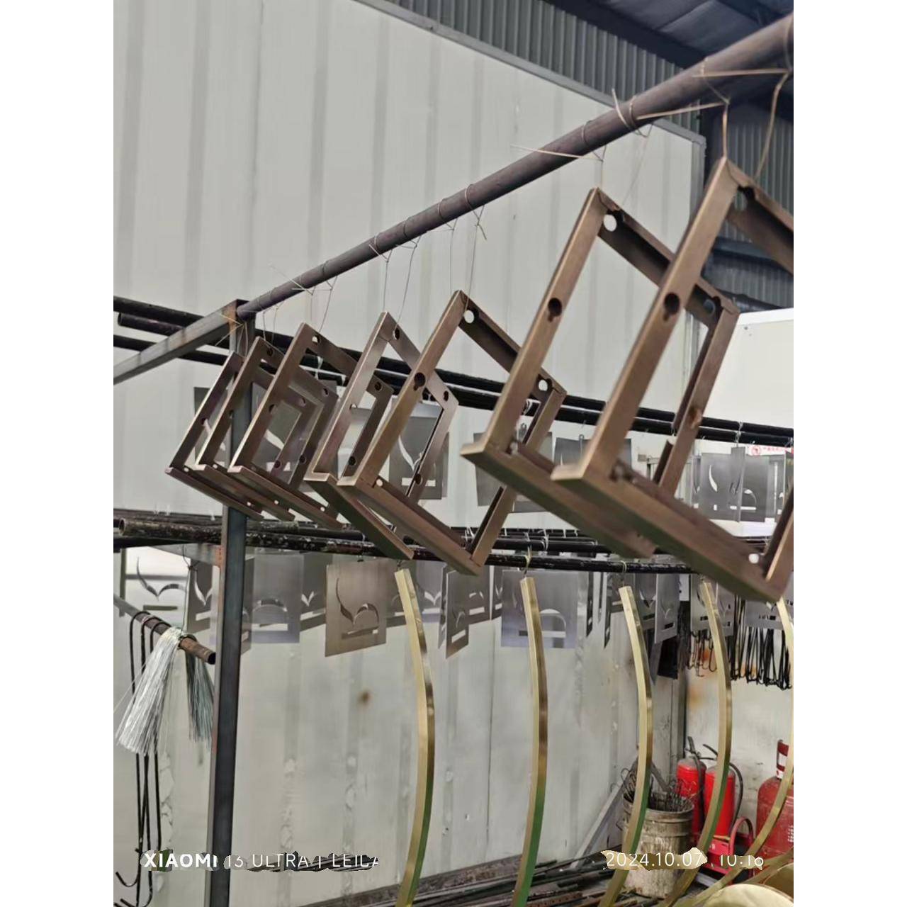不锈钢加工定制焊接镀钛异形制品金属框架柜体雕塑造型装饰工程