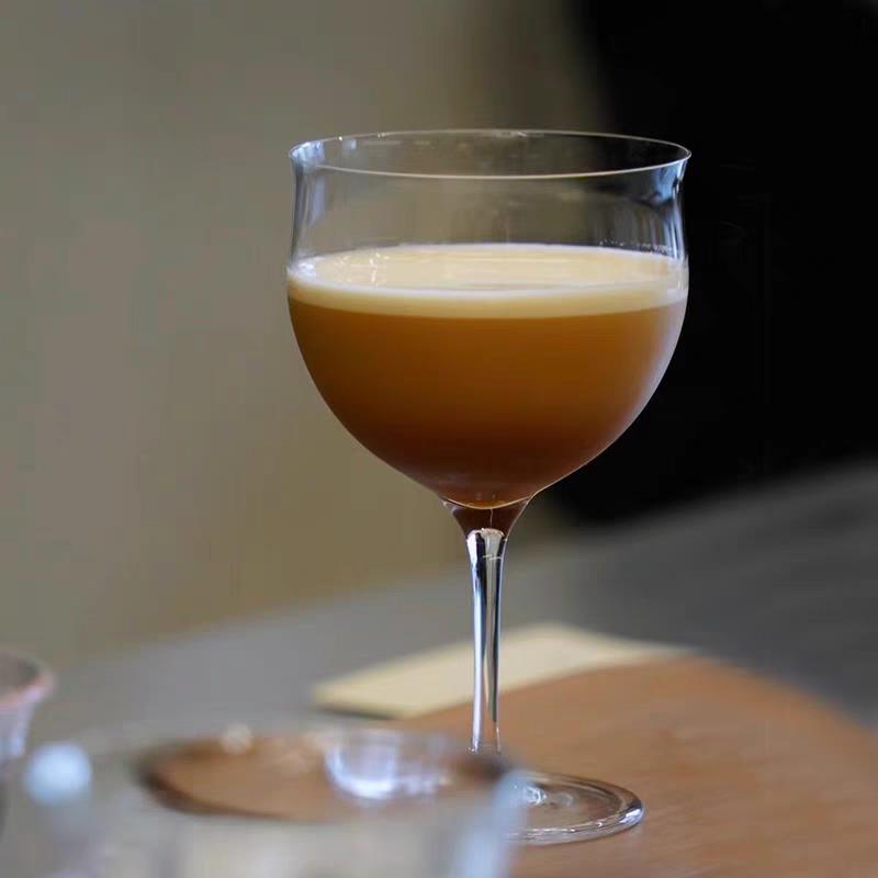 好看的高脚咖啡冷萃拿铁美式杯 鸡尾酒杯酒吧调酒饮料甜酒杯水杯
