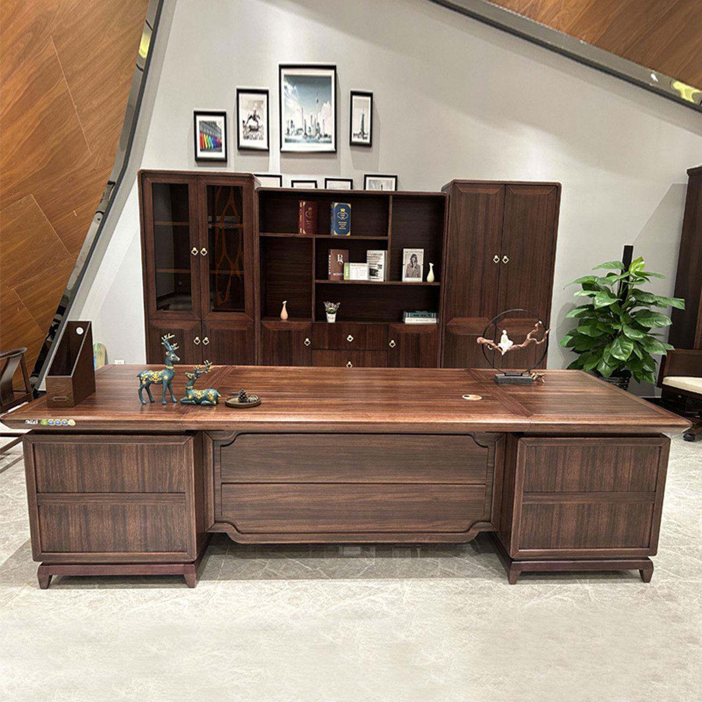 新中式实木大班台办公桌老板桌书柜组合轻奢大气黑胡桃木总裁桌