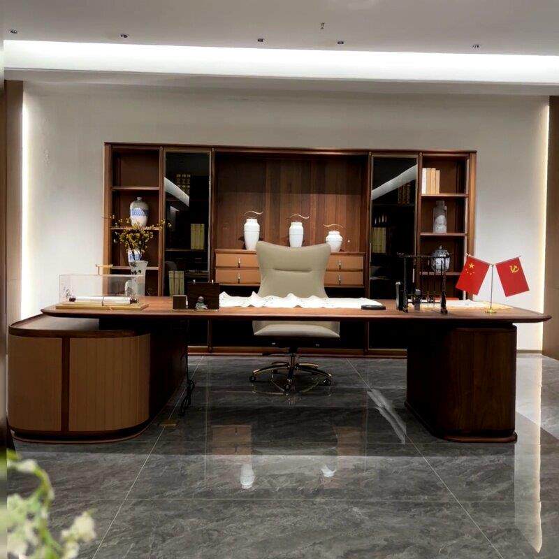 新中式实木轻奢高级感老板办公桌北美黑胡桃木总裁大班台现代简约