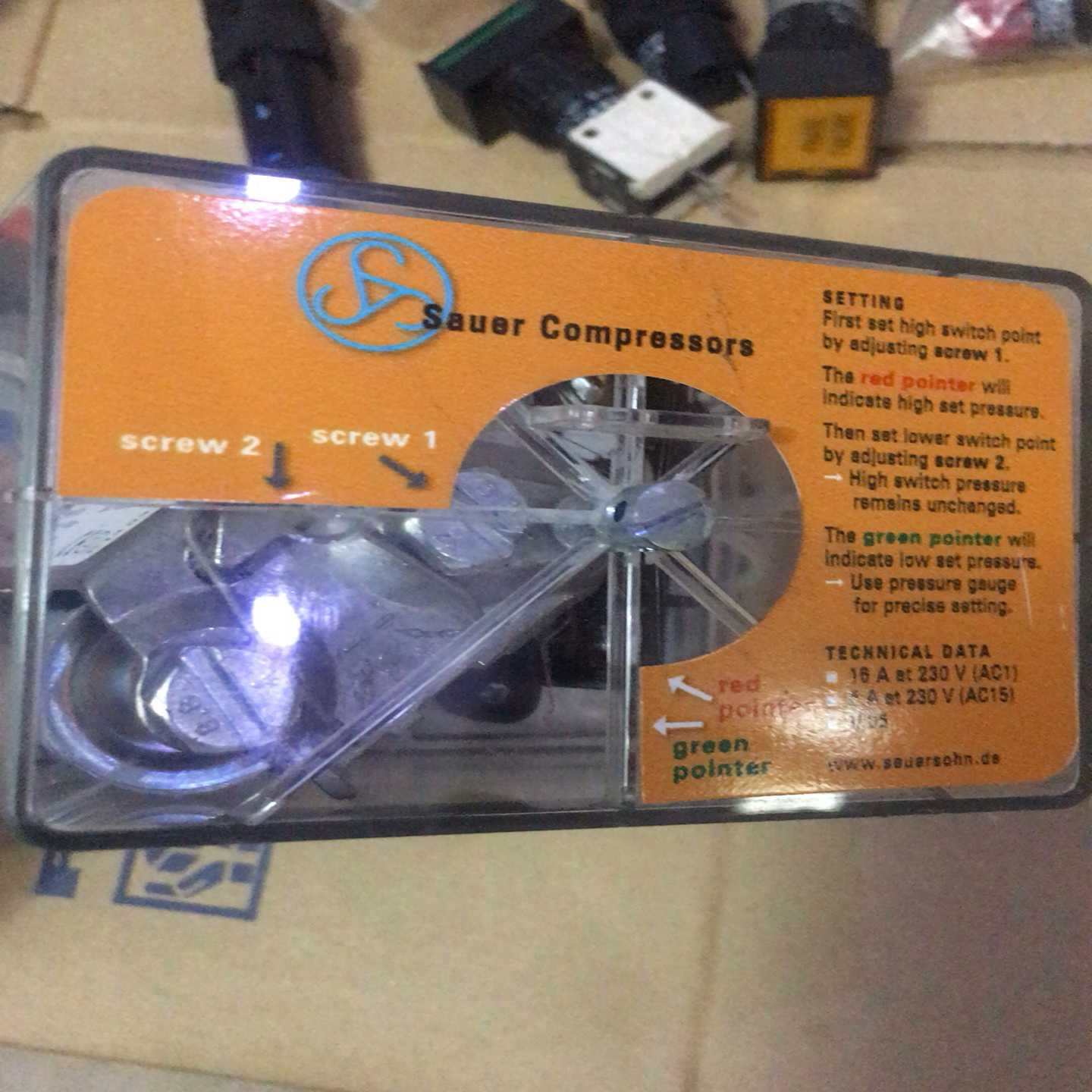 (工仔机械）Sauer Compressor FF4-32 PRESSU