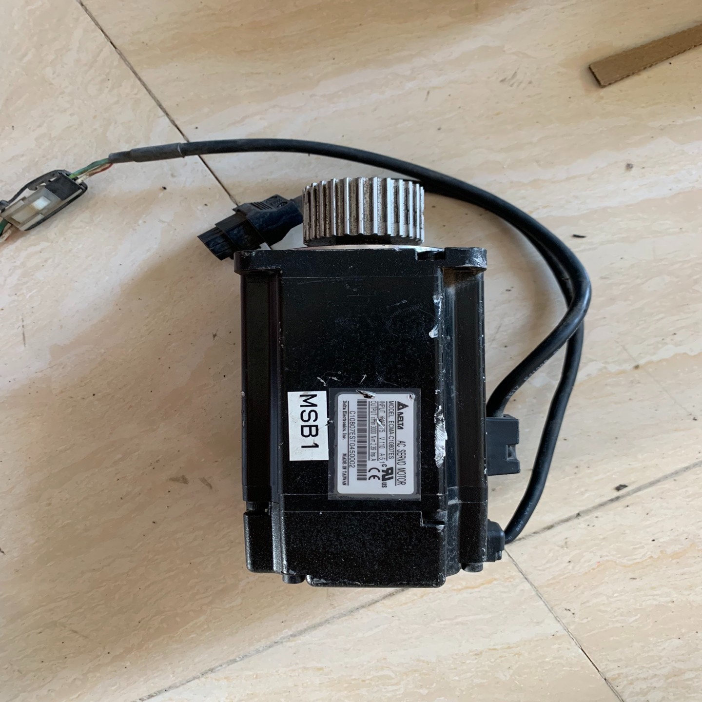 【议价】台达伺服电机ECMA-C10807ES  075KW 实物