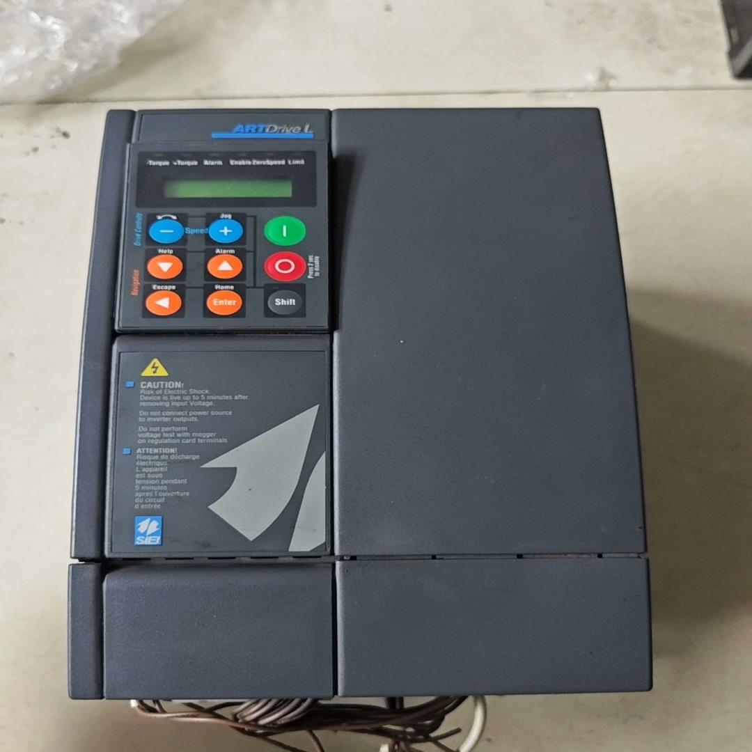 西威通力变频器，AVY3110-KBL AC4-0成色好~询价