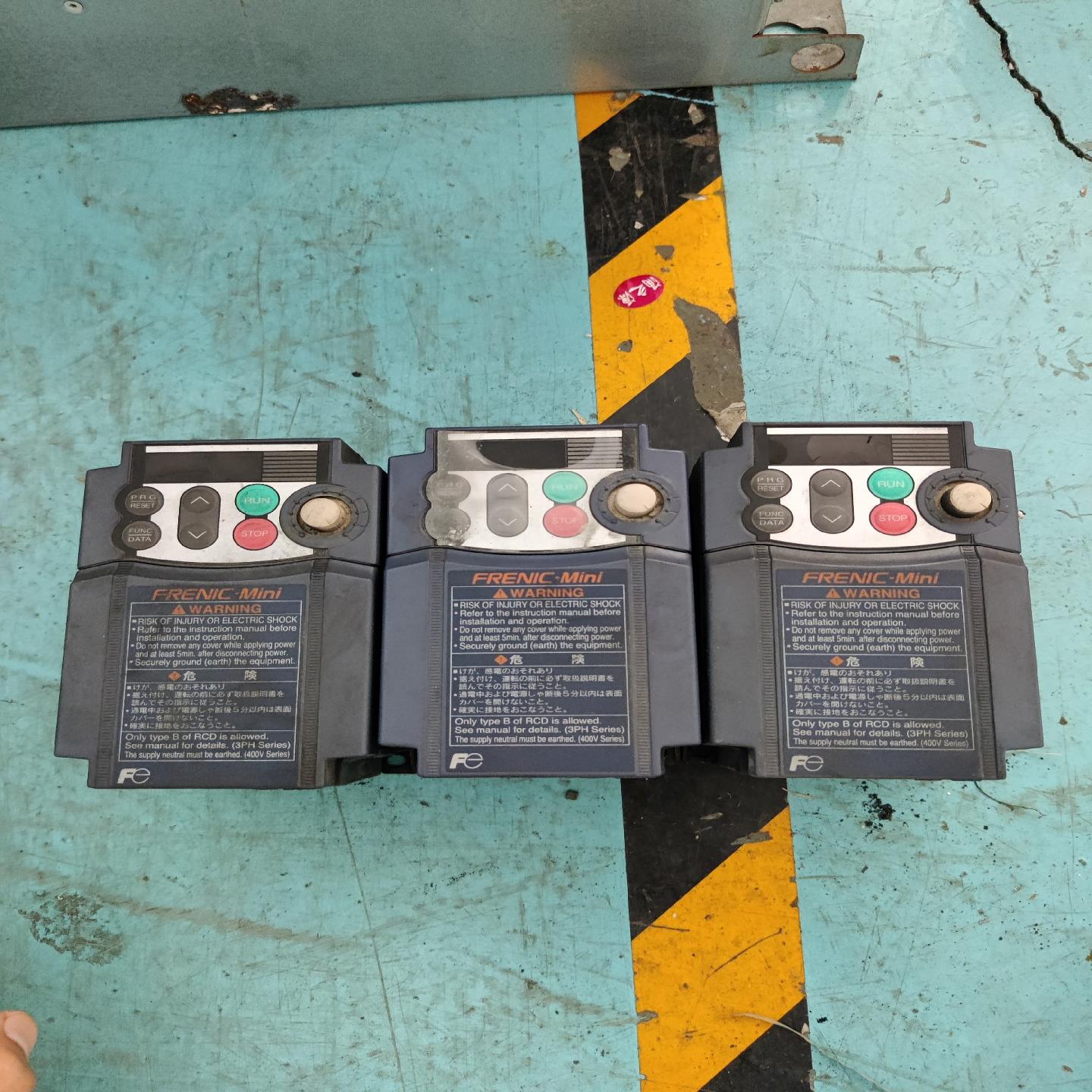 询价变频器FRN0.1C1S-2J0.1KW220V原