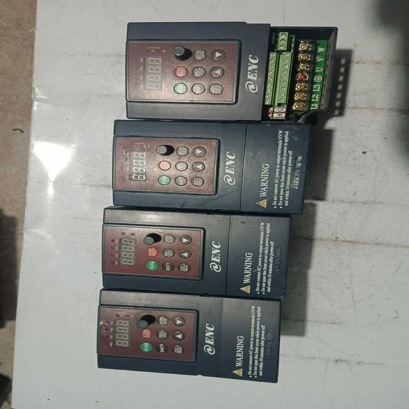 易能变频器EDS800-4T0015N  1.5KW/380【博航商行】