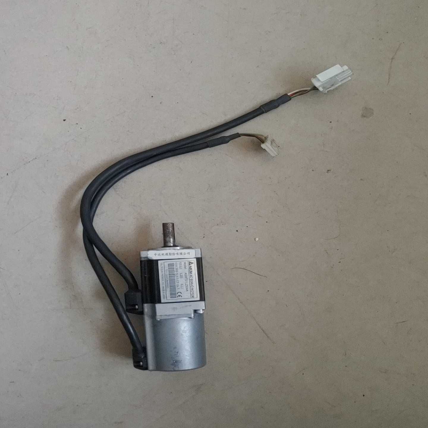 台达伺服电机ASMT01L250AK，成色如图，所见即所得（佳毅工控）