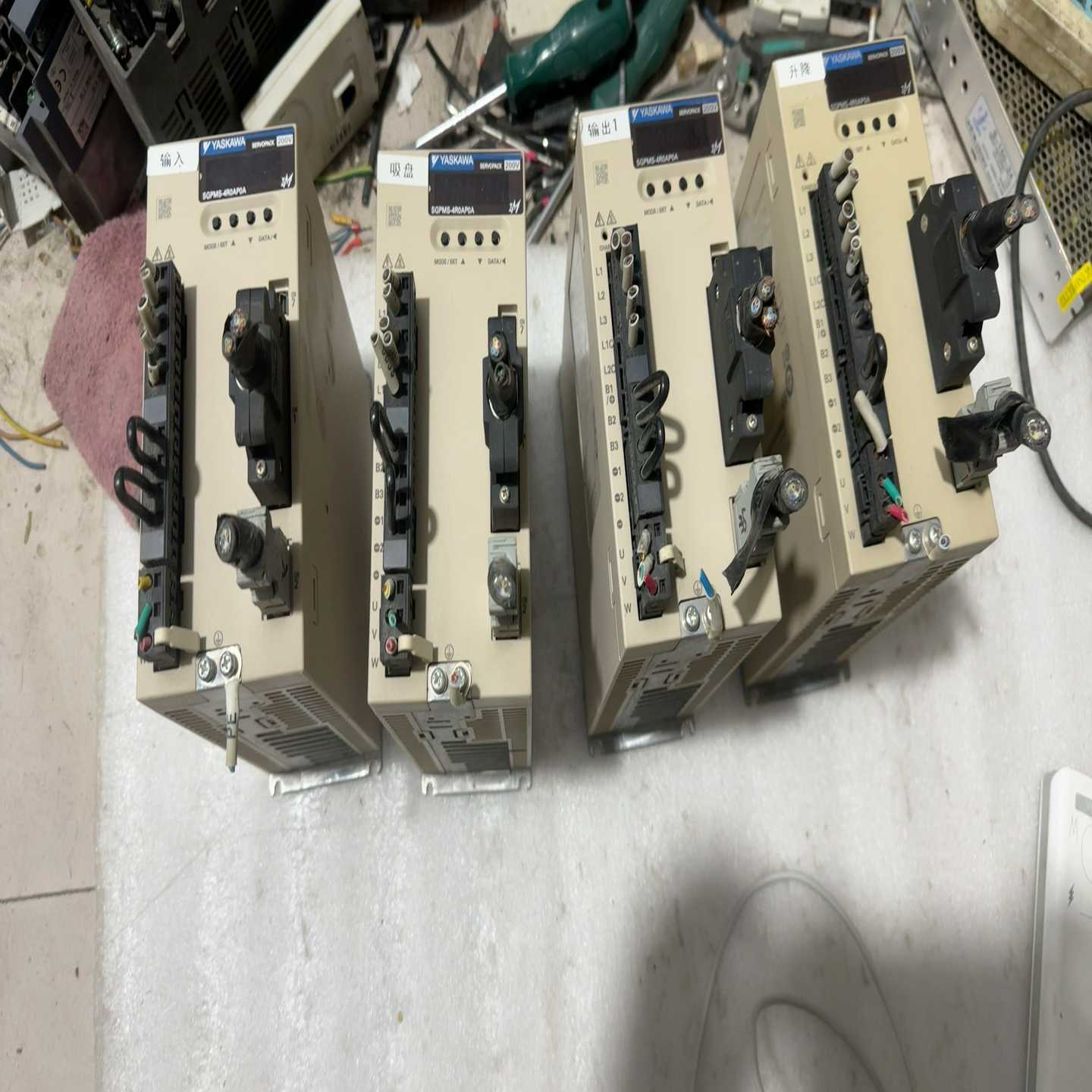安川驱动器，SGPMS-4R0AP0A，850瓦，实物图片，询价