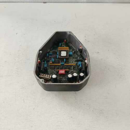 VAT 65048-PH52-BMK1 阀门控制器  88（基数电子）