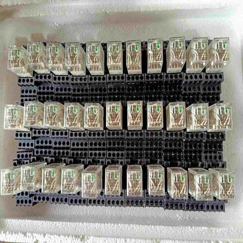 ABB继电器CR-MX024DC4L 24VDC  九成~询价